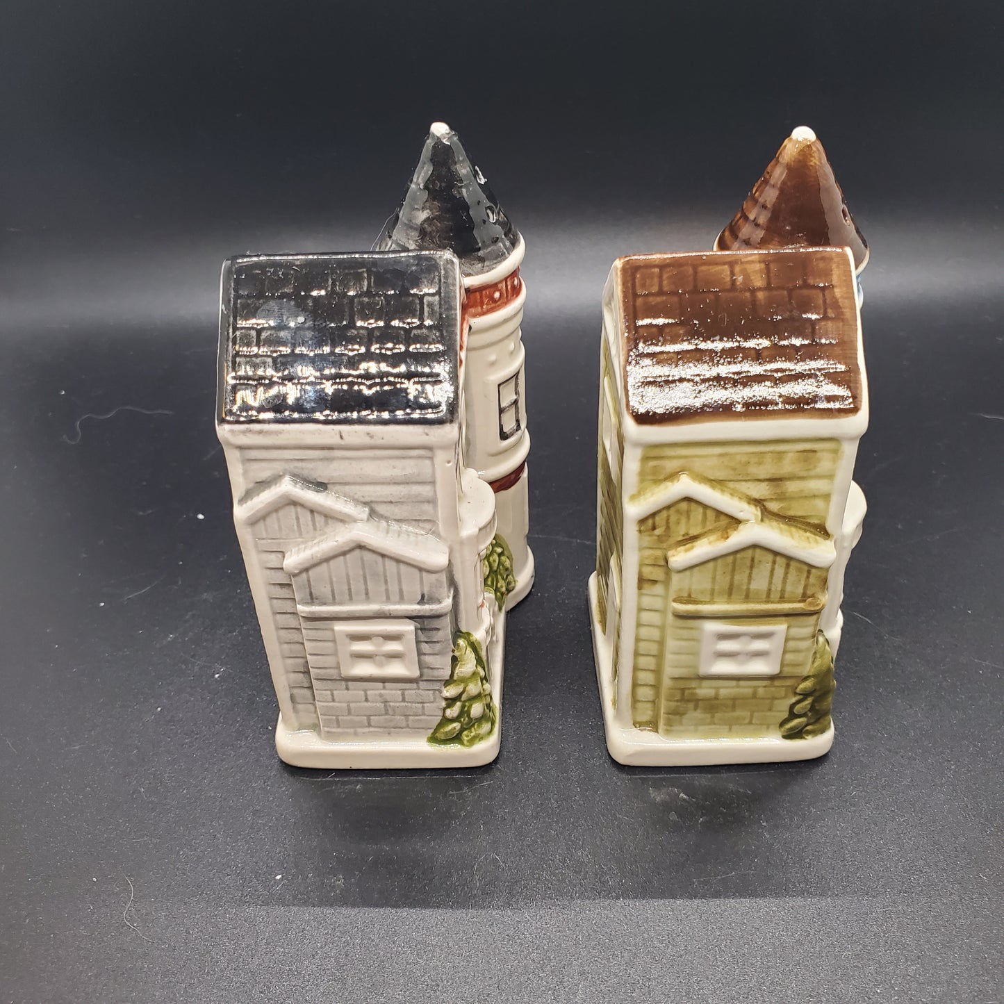 Otagiri Japan Ceramic Victorian Houses Salt & Pepper Shaker Set