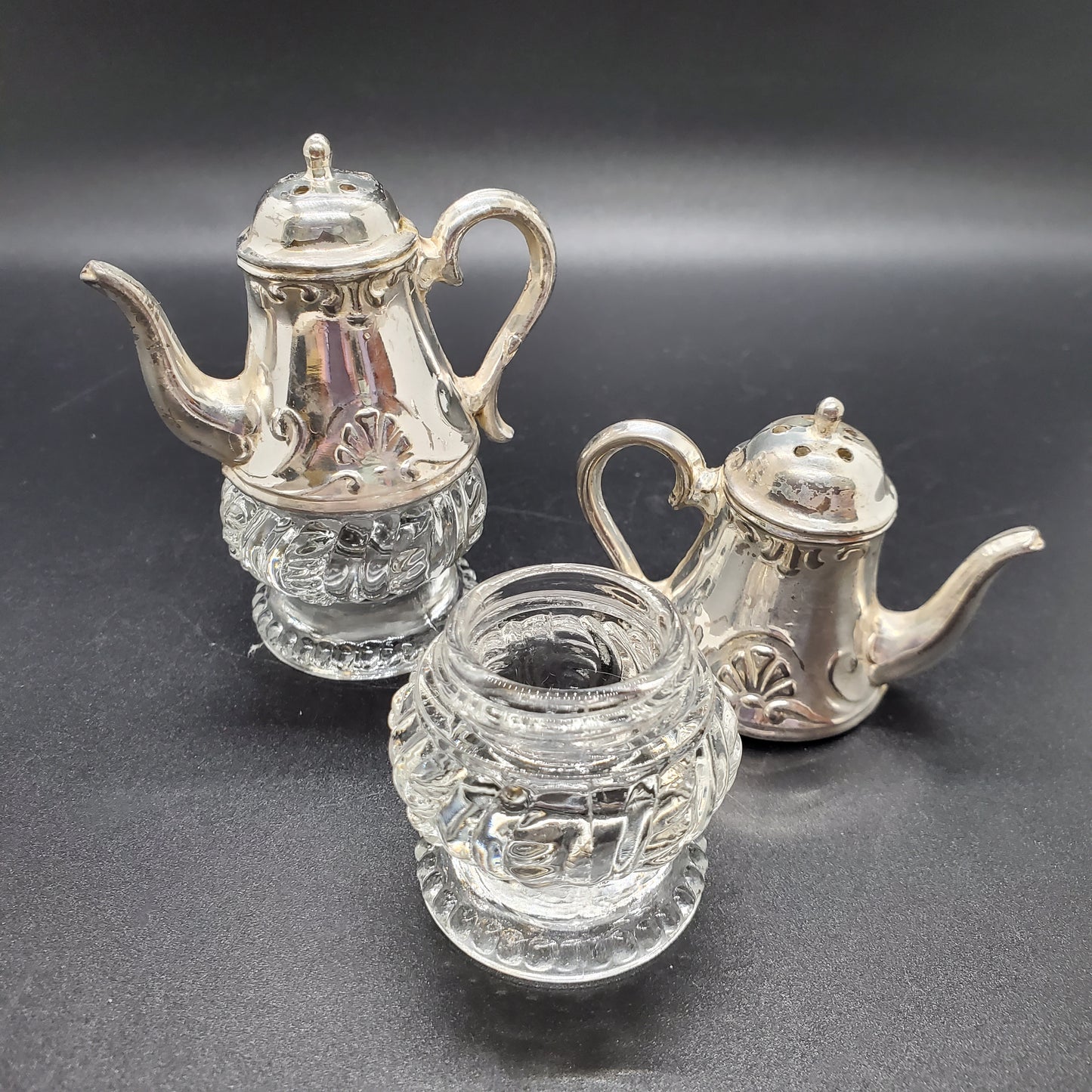 Vintage Teapot Salt and Pepper Shakers