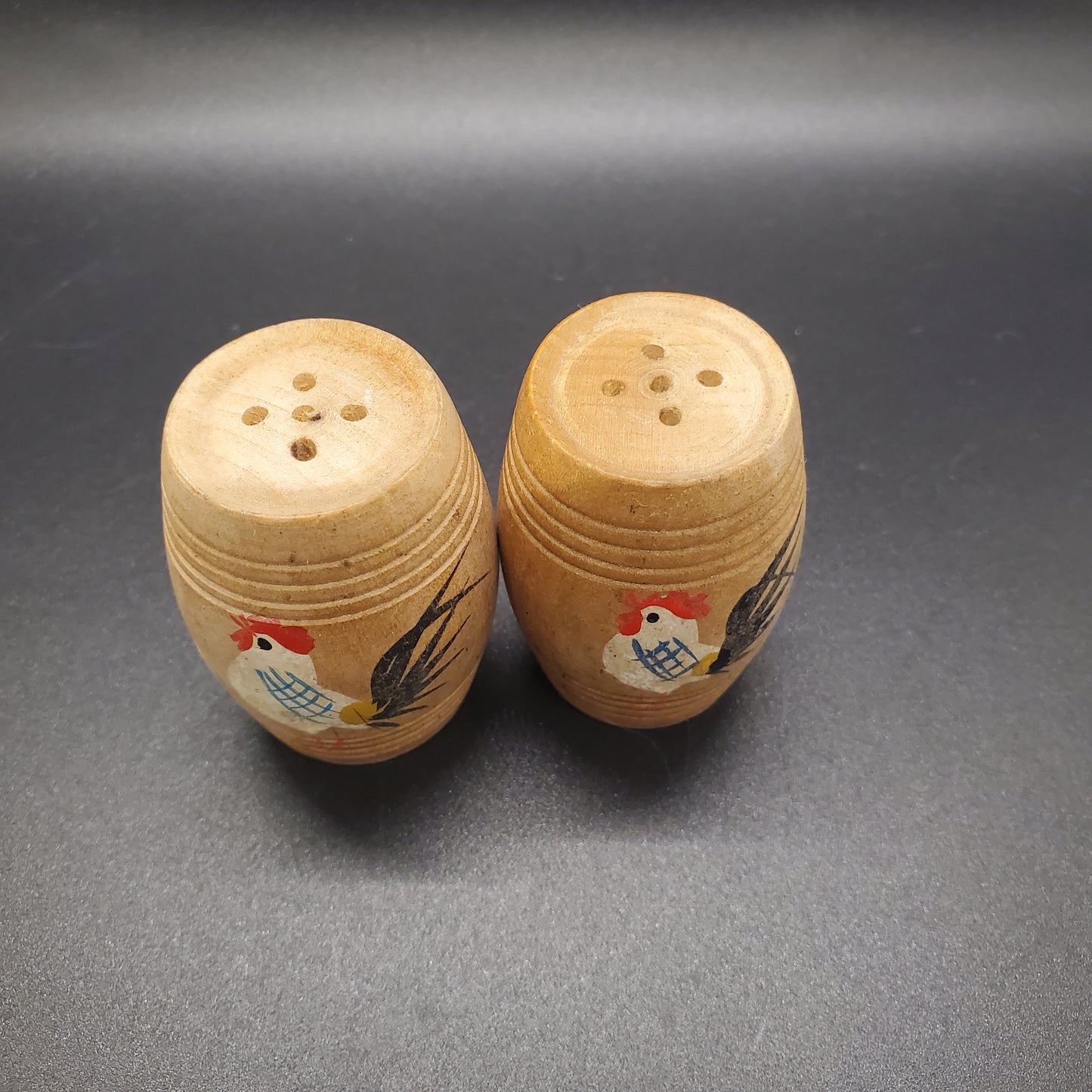 Wooden Barrel Salt and Pepper Shaker Set with Hand-painted Roosters