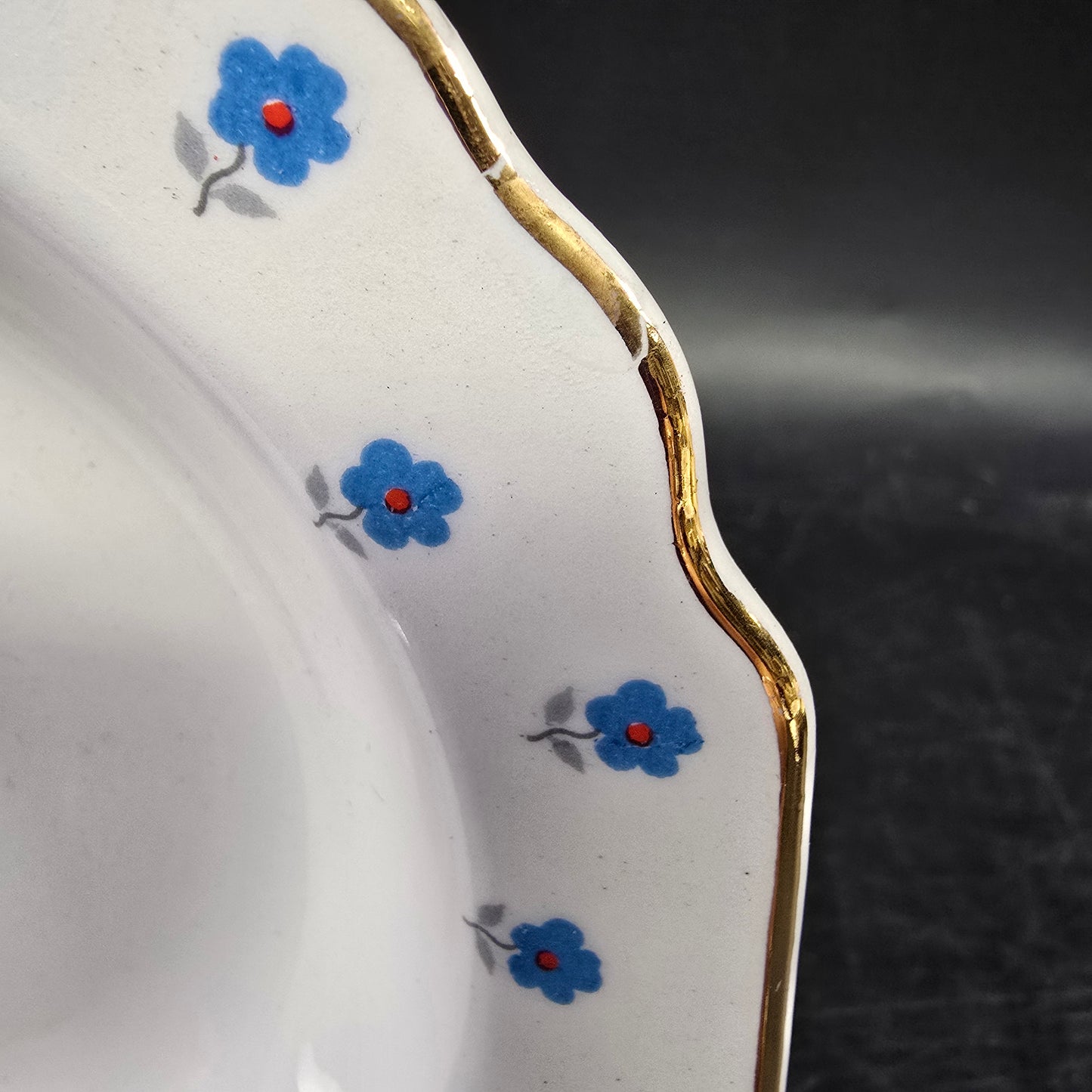 W S George "Lido" GEO152 Blue Flowers Fruit Bowl