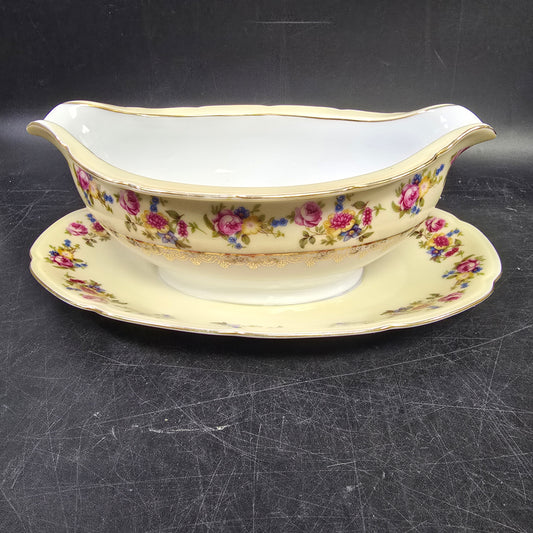 Gold Castle "Hostess" c.1940 Japan Gravy Boat with Attached Underplate Gold Castle Stamped