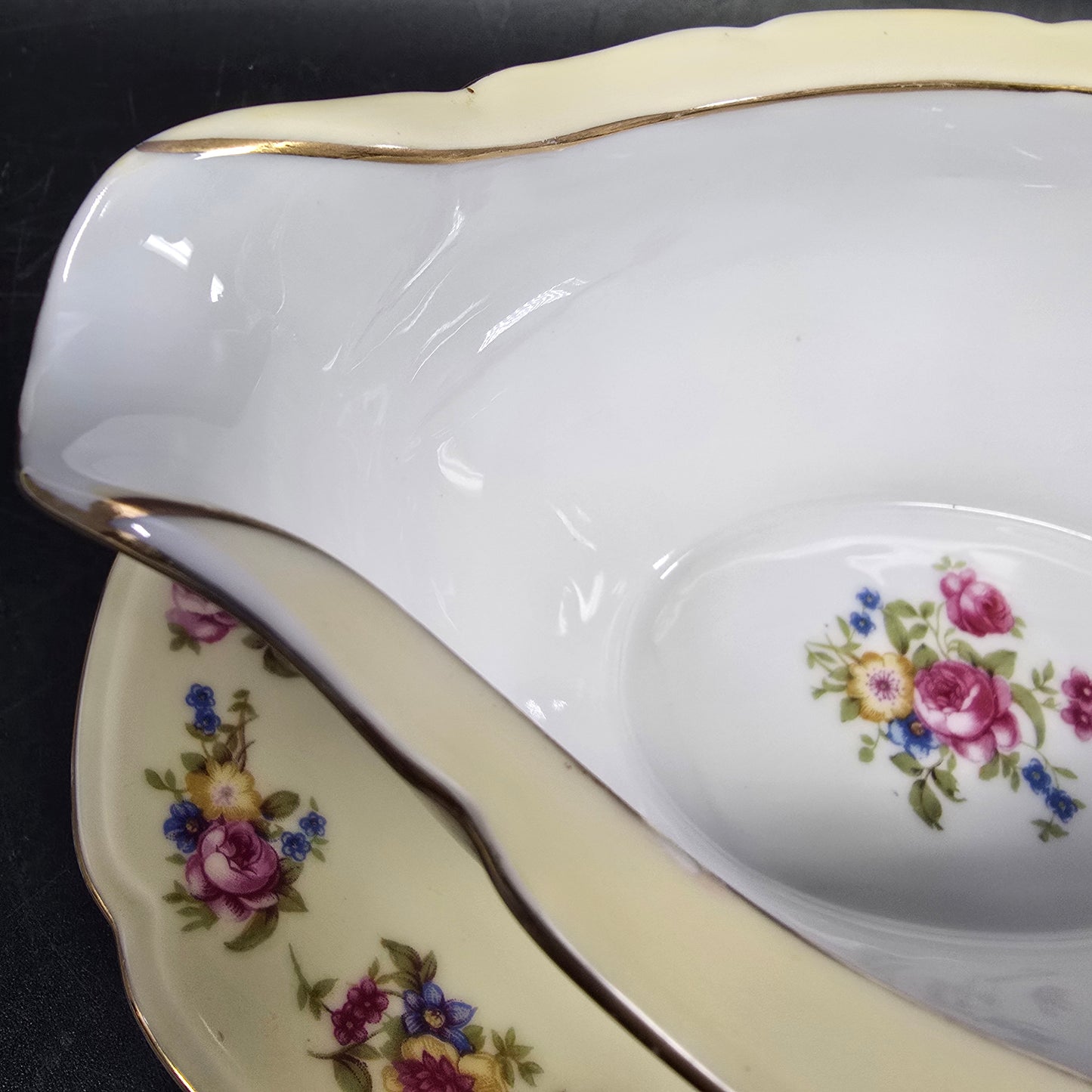 Gold Castle "Hostess" c.1940 Japan Gravy Boat with Attached Underplate Gold Castle Stamped